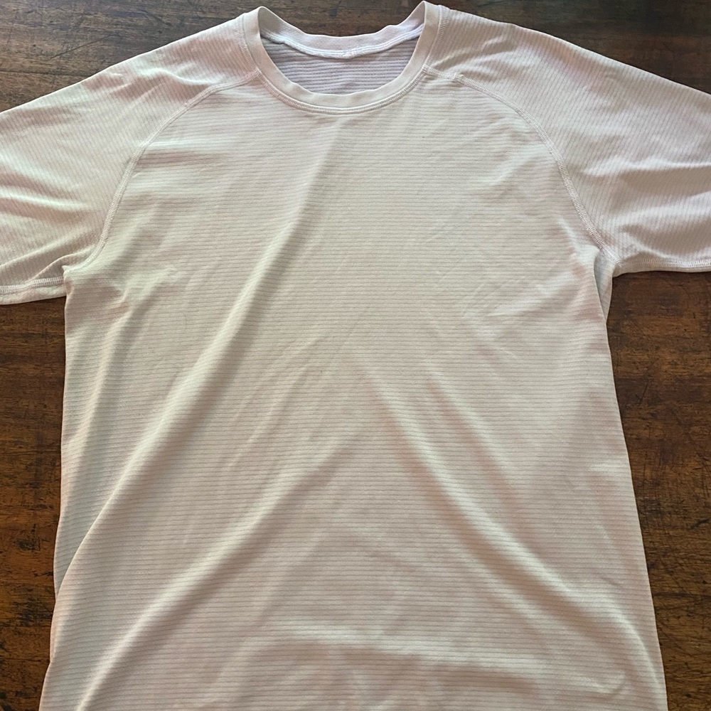 Men’s lululemon metal tech vent shirt